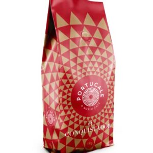 Portucale Bean Coffee 1 kg Eine perfekte Kombination zwischen der Cremigkeit von Robusta-Kaffees und der aktiven Persönlichkeit von Arabica-Kaffees.